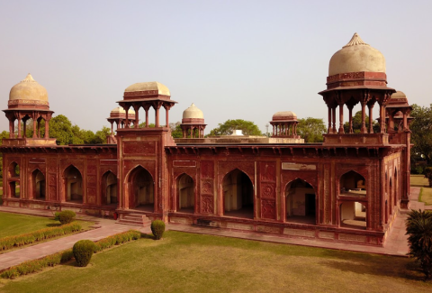 Mariam_s Tomb, Sikandara